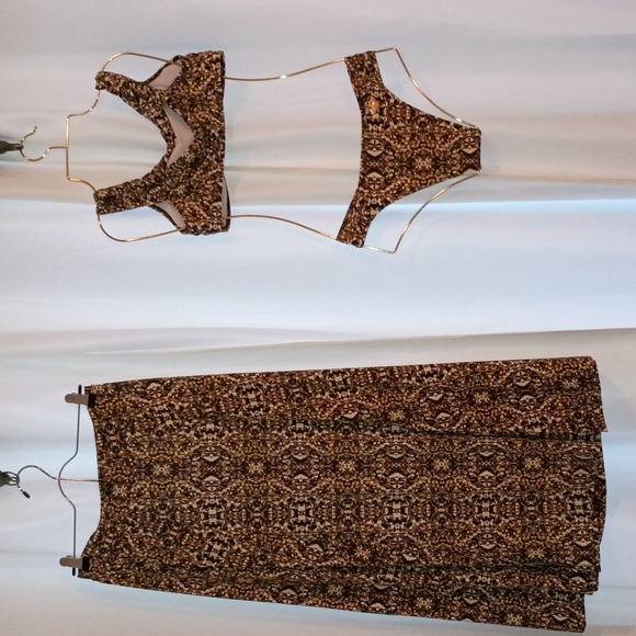 Mustique bikini set and matching maxi skort/coverup /pareo set - Picture 2 of 8